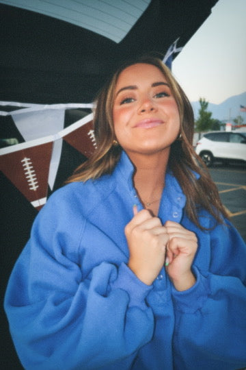 Snap Count Pullover in Royal