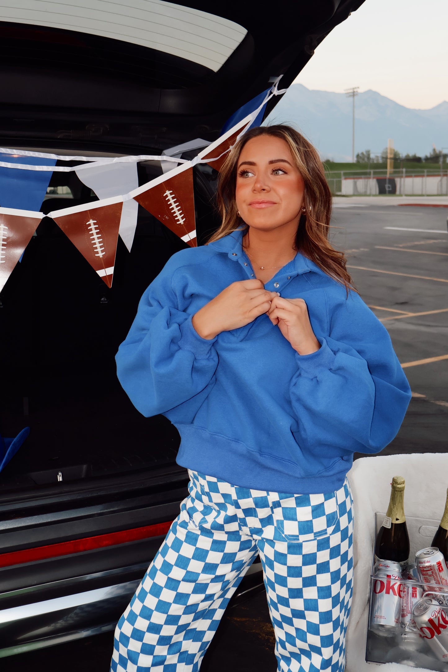 Snap Count Pullover in Royal