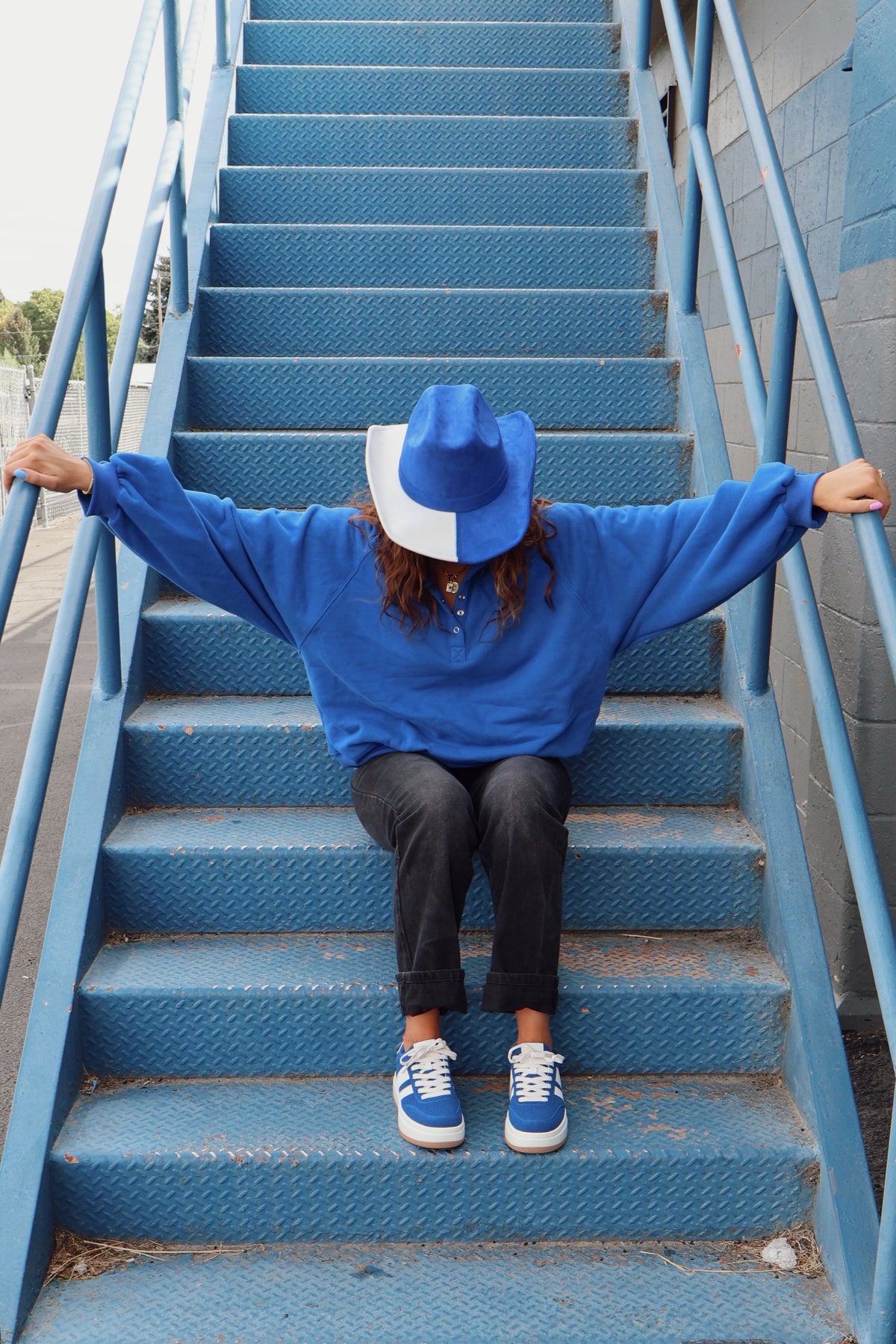 Halftime Hat in Royal and White